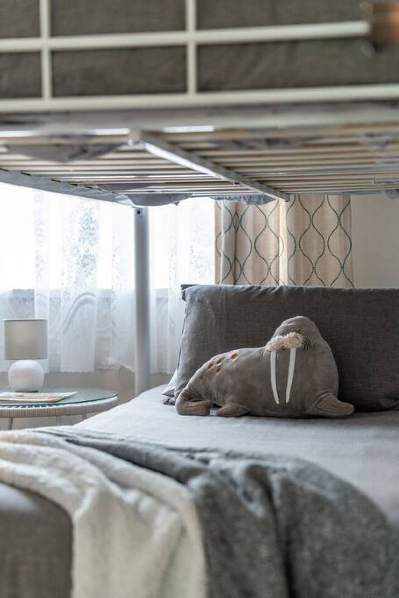 4 habitaciones, escritorio, tabla de planchar con plancha y wifi 