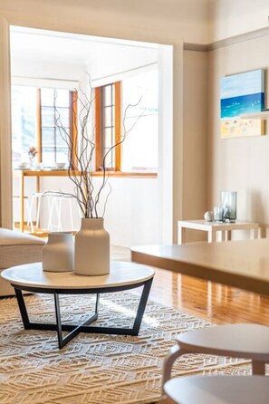 Interior - The Fourth @ Sussex House (Glenelg)
