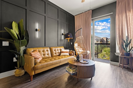 Living area. Luxury - 2BR – King Suite – Shuffleboard – Pool