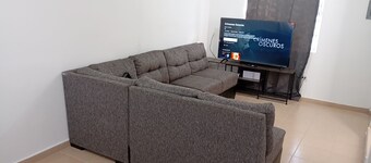 Casa 2 recámaras zona aeropuerto clima total