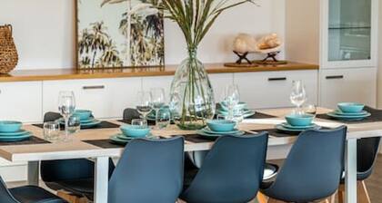 Level Up Henley - Modern Comfort near Beach & Dining