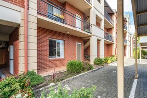 Exterior - Melbourne St Explorer (North Adelaide)