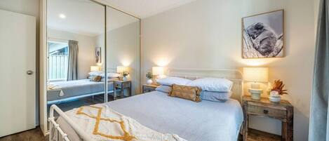 2 quartos, ferros/tábuas de passar roupa, Wi-Fi, roupa de cama