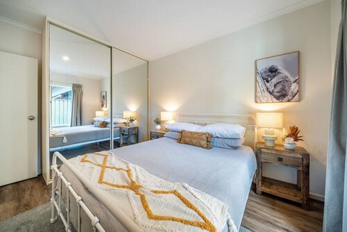 Melbourne St Explorer