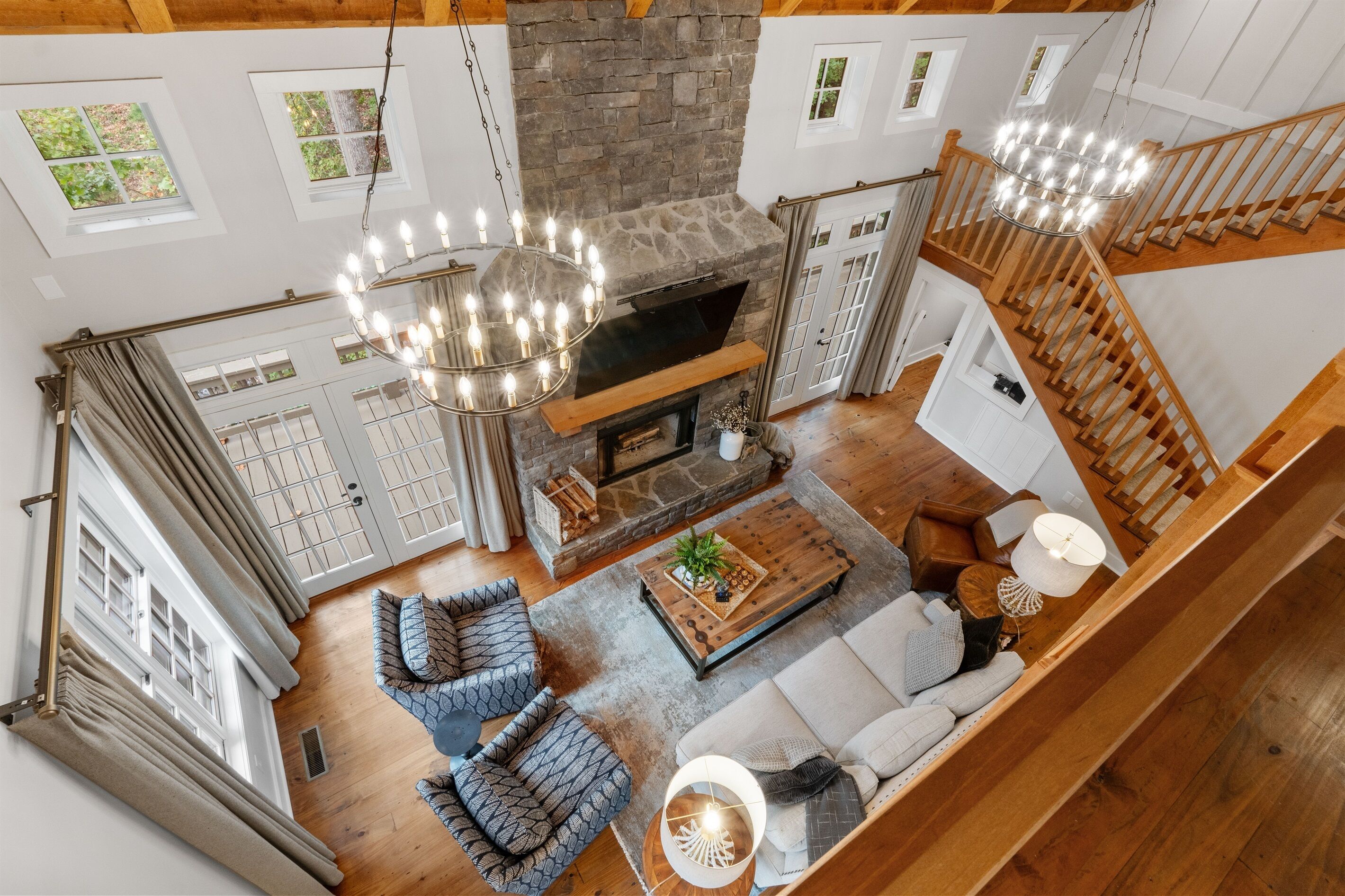 Smart TV, fireplace, offices, computer monitors