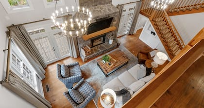 New - Peaceful Lake House, Hot Tub & Private Dock!