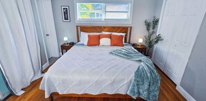 2 Schlafzimmer, Schreibtisch, Bügeleisen/Bügelbrett, kostenloses WLAN