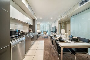 Fridge, microwave, oven, stovetop