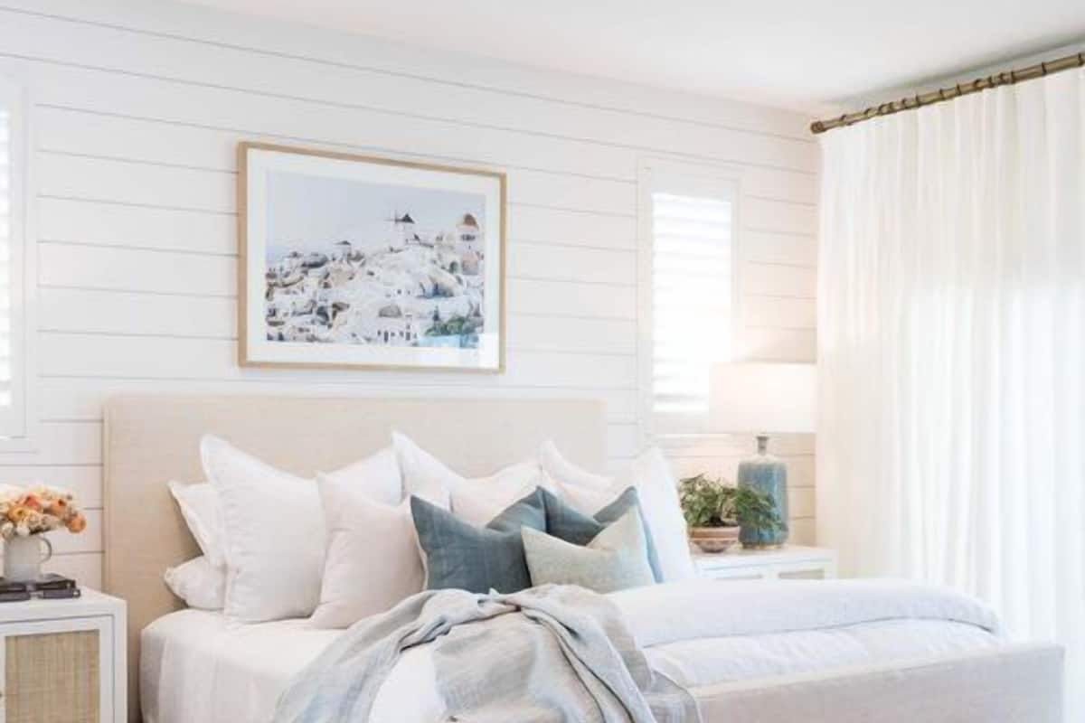 Deluxe Double Room, Balcony, Mountain View | In-room safe, desk, blackout drapes, iron/ironing board