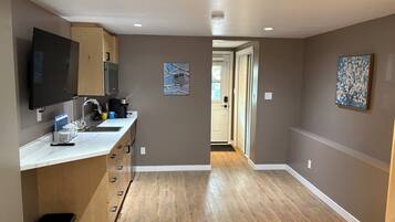 1 sovrum, skrivbord och wi-fi