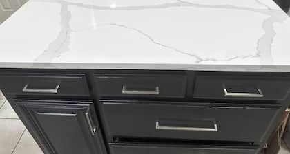 3-bedroom house in welcoming Humble with fitness room, AC