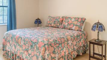 3 bedrooms, WiFi, bed sheets