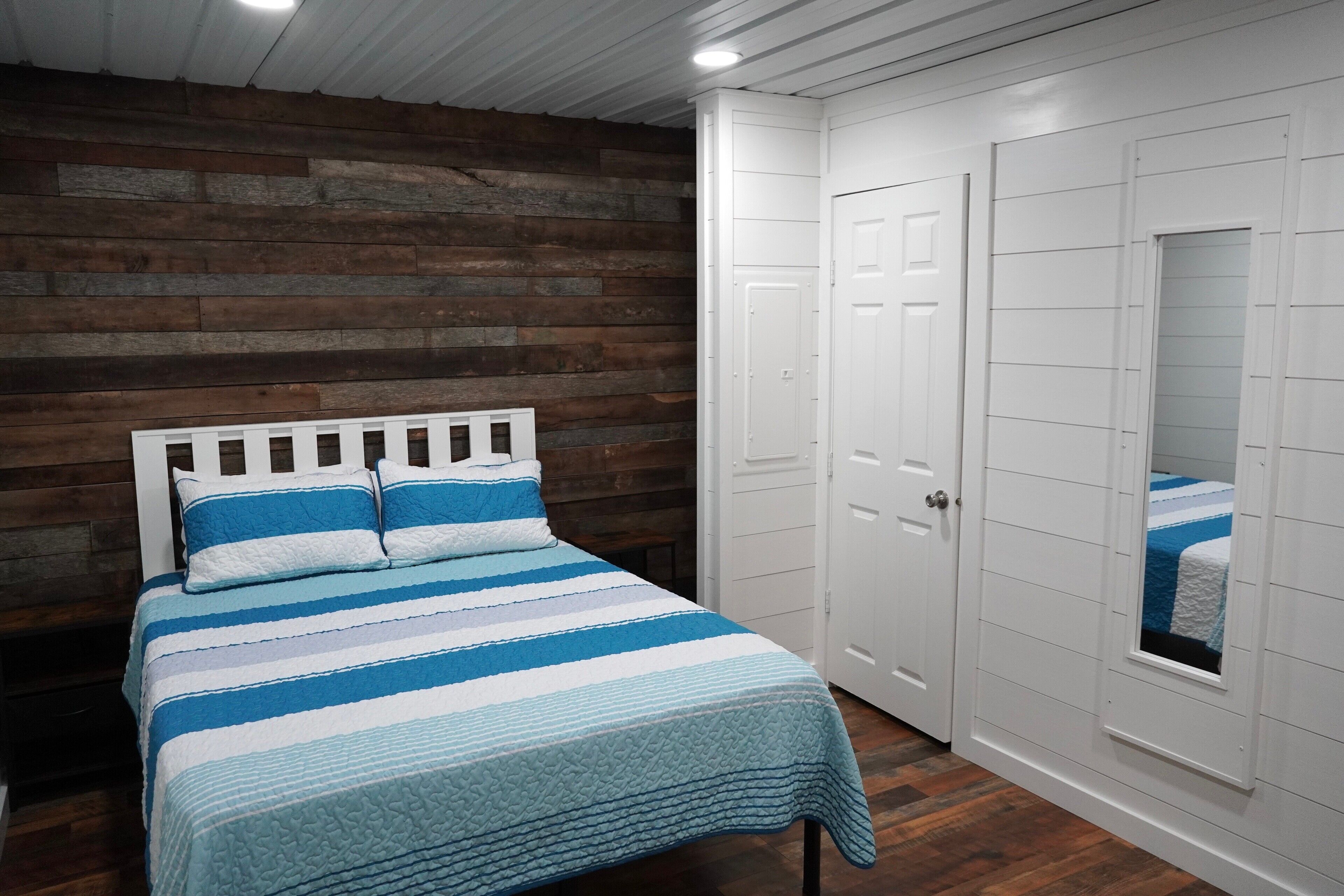 3 bedrooms, WiFi, bed sheets