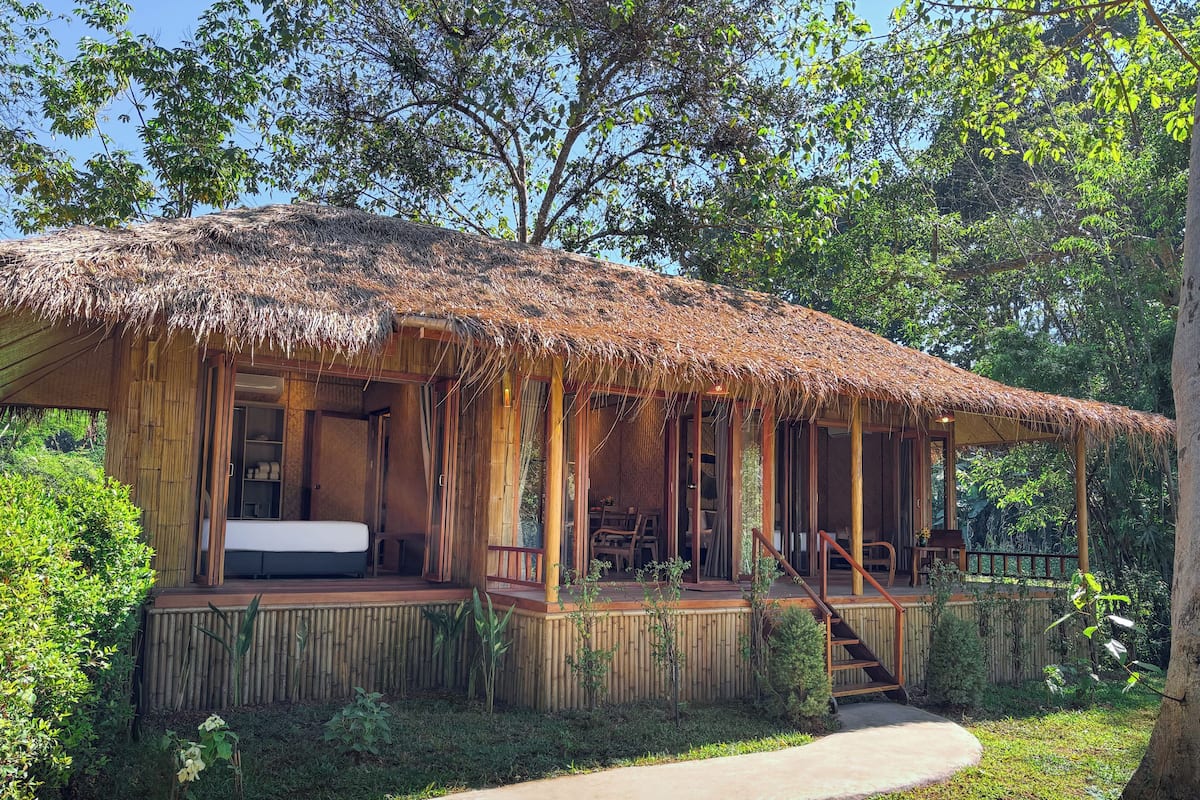 Two Bedroom Riverfront Reserve | Terrasse/patio