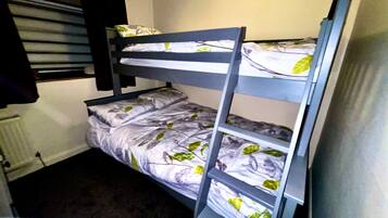 4 Schlafzimmer, WLAN, Bettwäsche