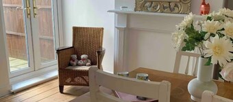 3 Bed Victorian Home in Norwich Sleeps 6 - 8