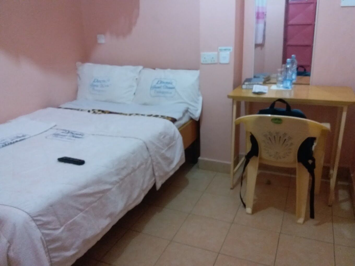 ห้องสแตนดาร์ดซิงเกิล, วิวเมือง | Wi-Fi ฟรี, ผ้าปูที่นอน