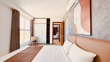 Apartamento superluxo | Escrivaninha, Wi-Fi de cortesia, roupa de cama