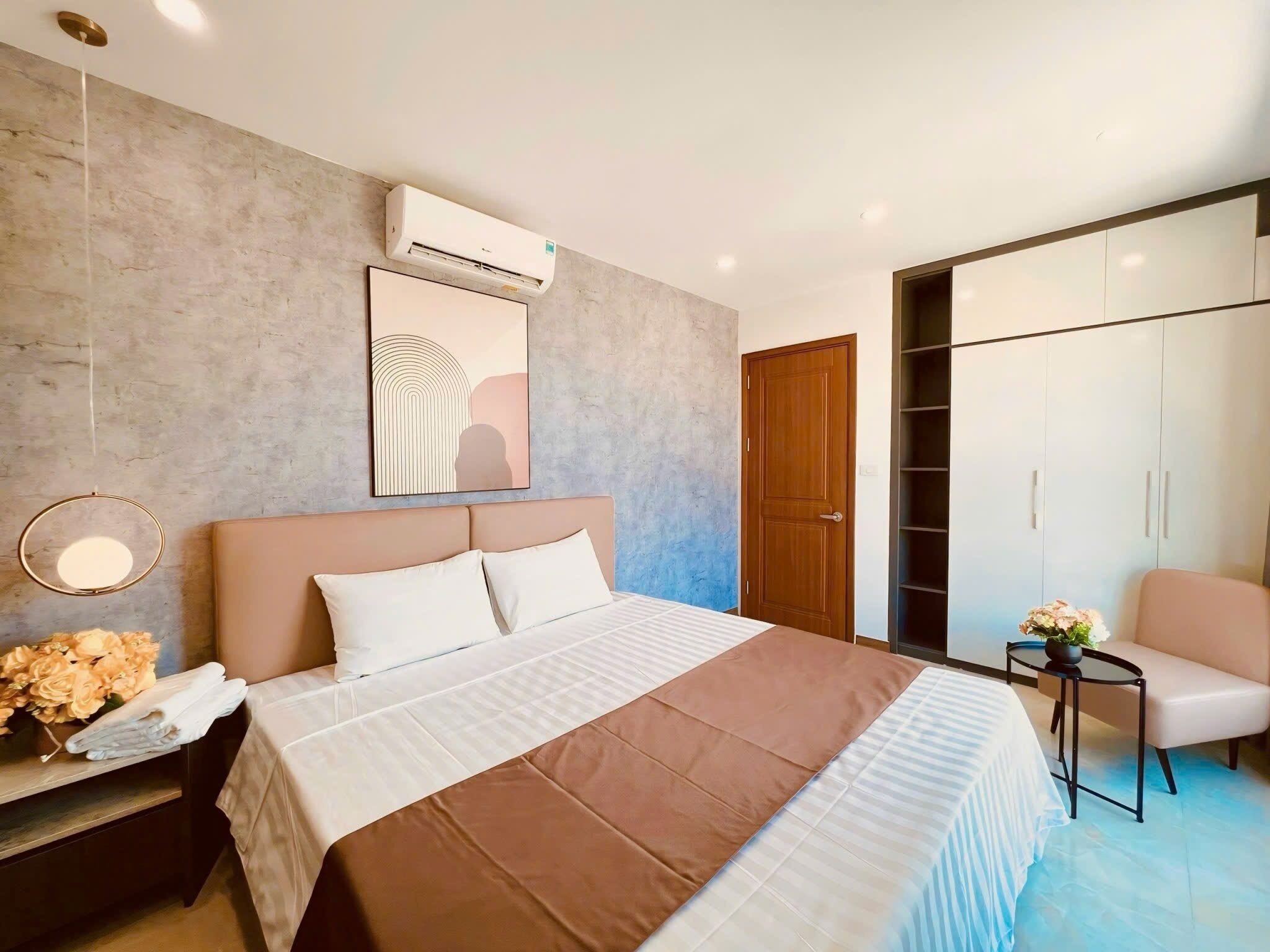 Apartemen Mewah | Meja kerja, Wi-Fi gratis, dan seprai linen