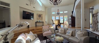 Luxury 2-Story Home with Pool, Hot Tub & Private Master Suite Near Belton Lake