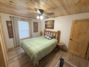 3 bedrooms, WiFi, bed sheets