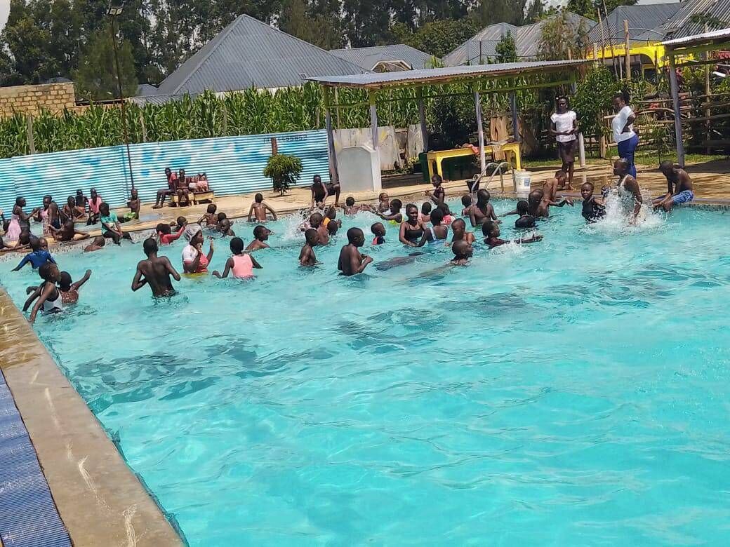 Piscina a l'aire lliure 