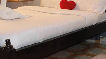 Deluxe Single Room, Garden View | Free WiFi, bed sheets