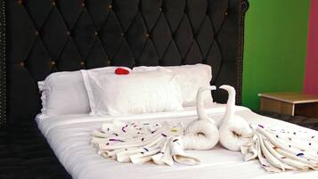 Free WiFi, bed sheets