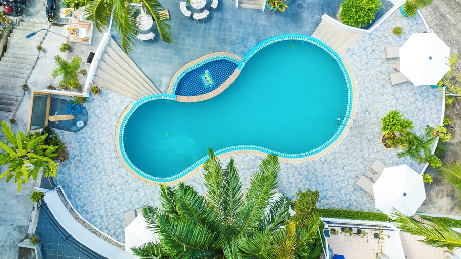 Meet Holiday International Hotel