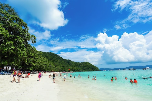 Meet Holiday International Hotel