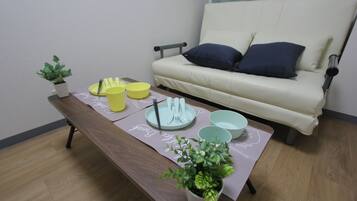 Basic Triple Room | Free WiFi