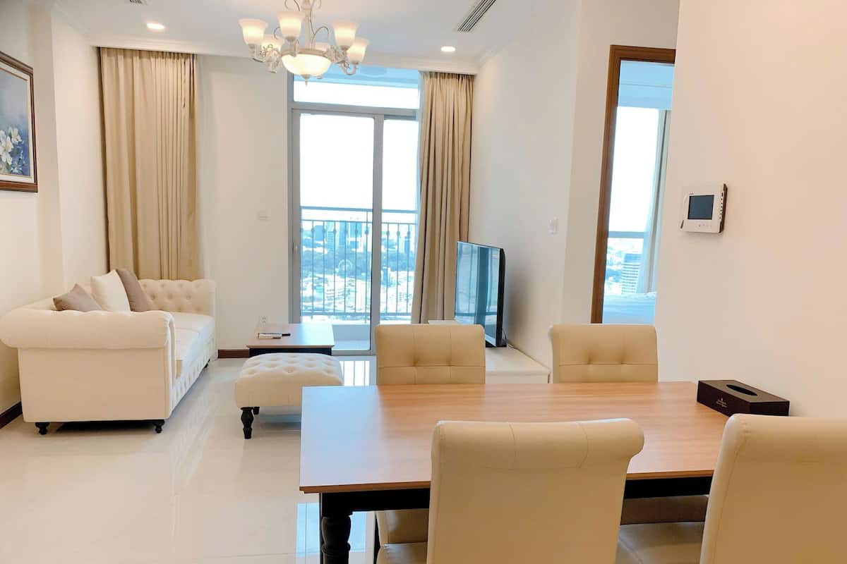 1 Bedroom Apartment | บริเวณนั่งเล่น | ทีวีจอแบน