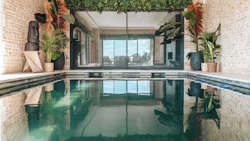 Piscine couverte