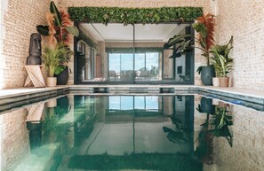 Piscine couverte