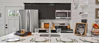 Cozy Luray Cabin w/Fire Pit, Grill, WiFi & More!