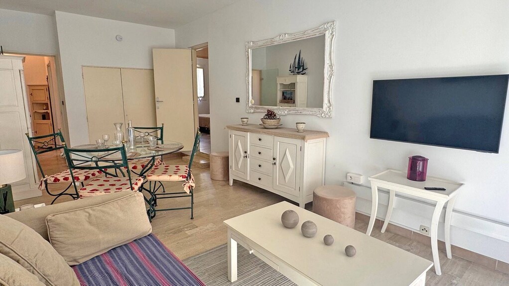 3-room Apartment - Sleeps 4 - Air Conditioning - Wifi - City Center - Sainte Maxime - Sainte-Maxime