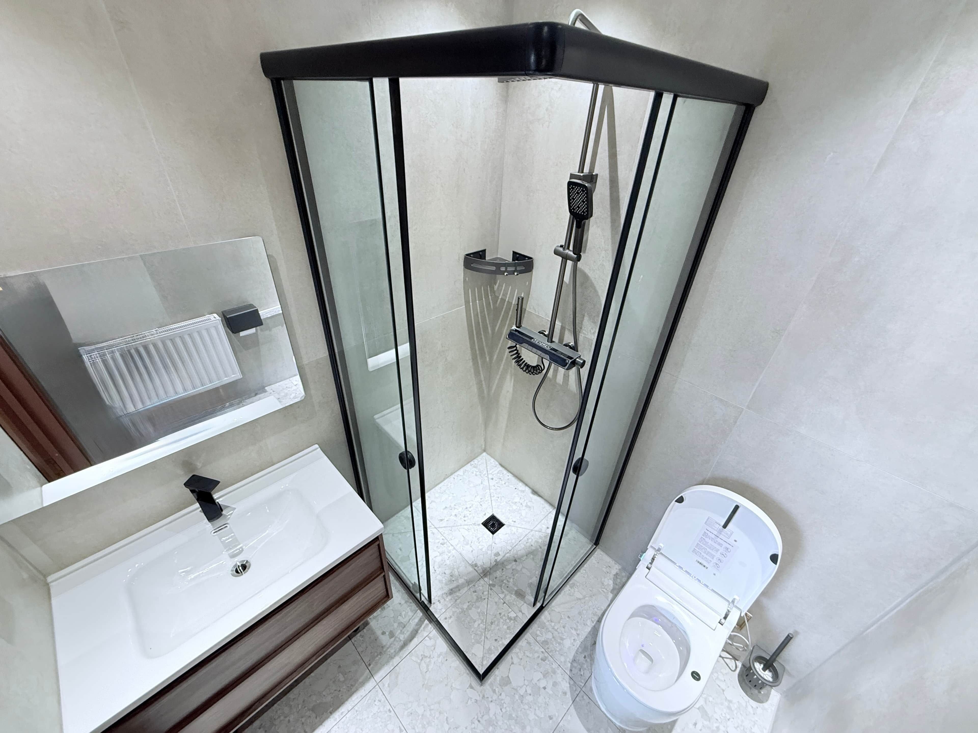 Hårføner og håndklær