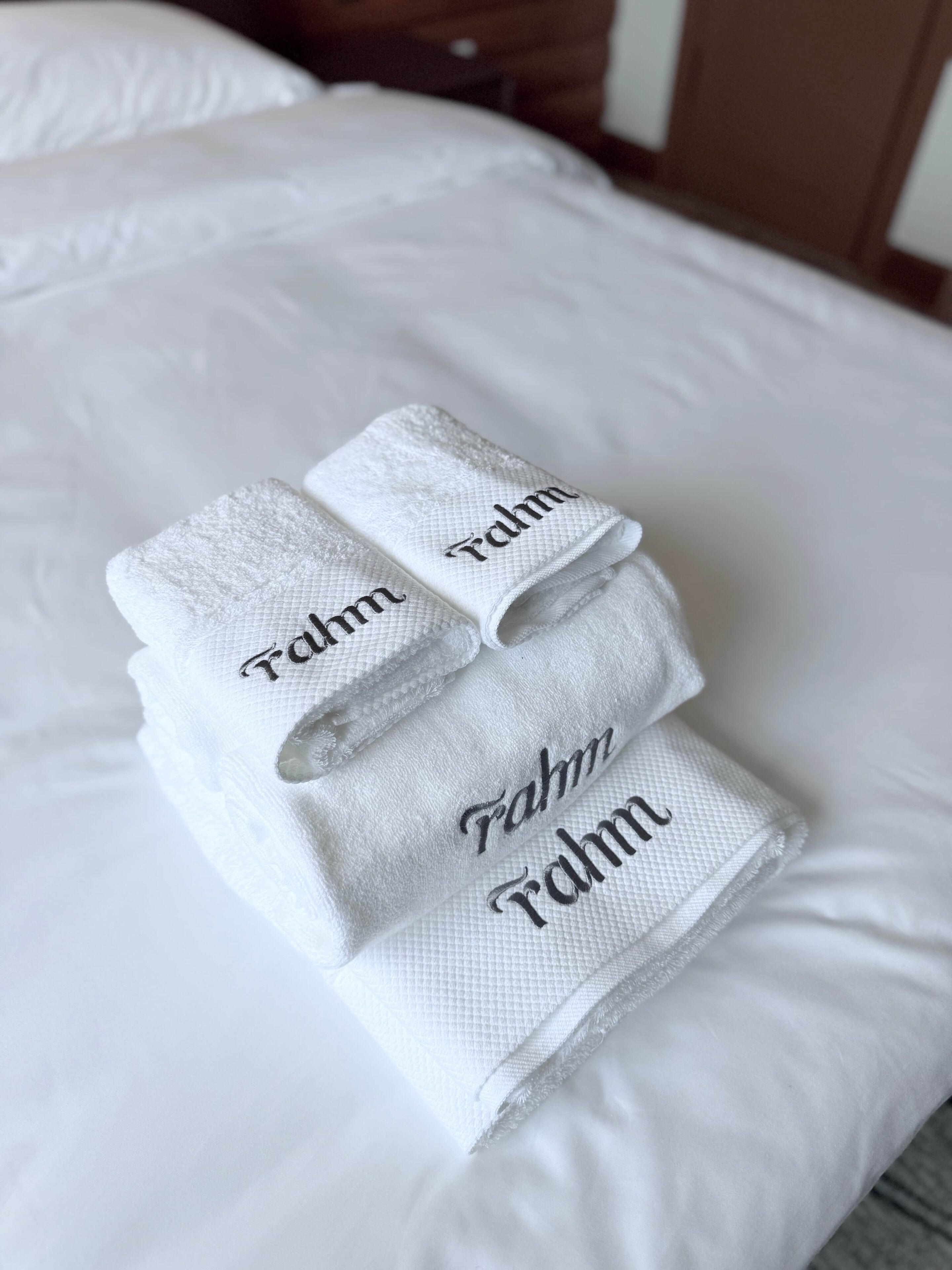 Hårføner og håndklær