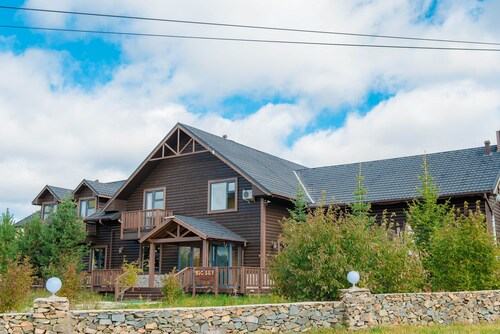 Private House– Family Stay with 3 Beds