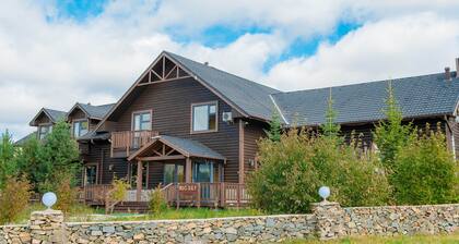 Private House– Family Stay with 3 Beds