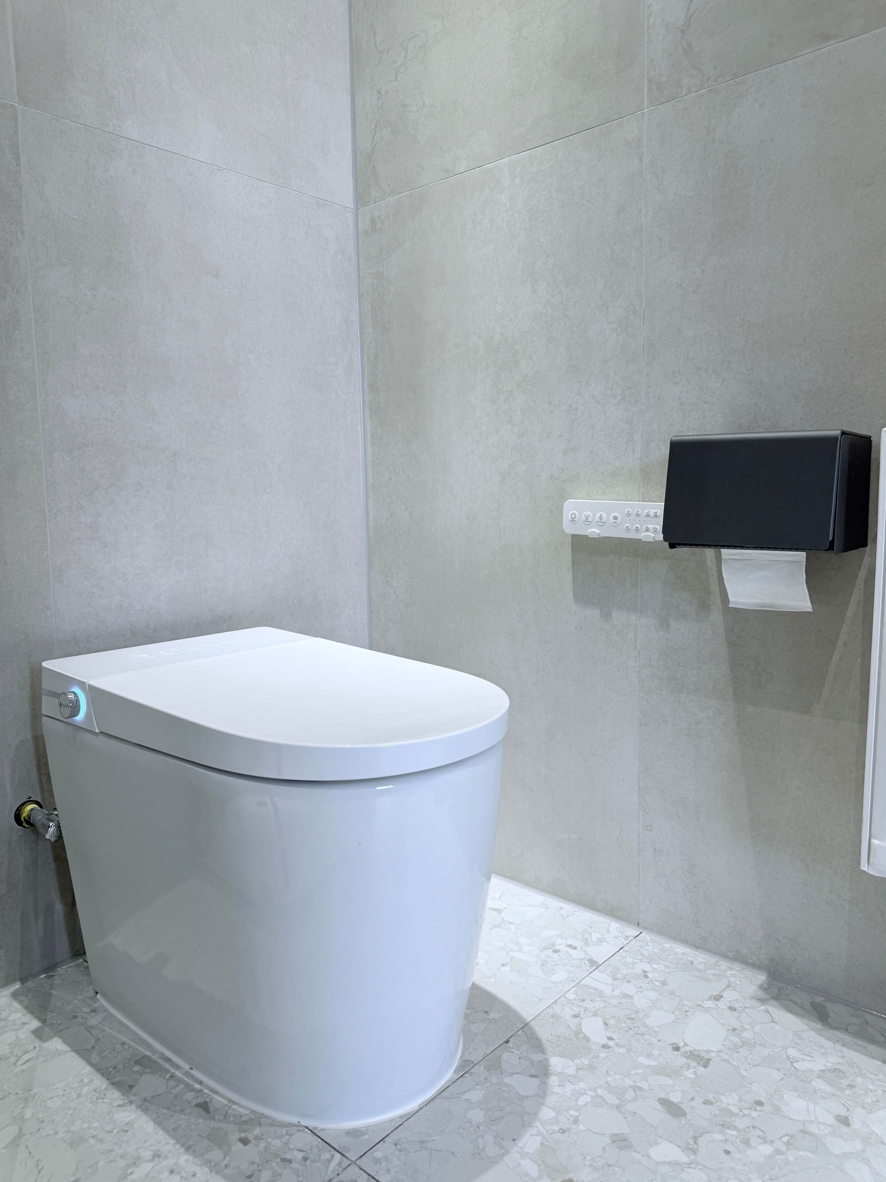 Hårføner og håndklær