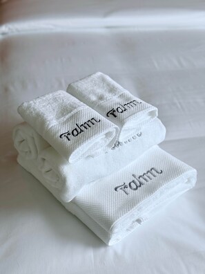 Bathroom amenities - Queen Bed Classic Room (Terelj)