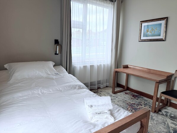 WiFi, bed sheets - Accessible Single Room (Terelj)