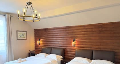 Double Duo Room – Family Friendly