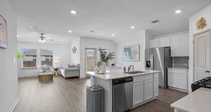 Business Ready / Retreat Minutes to Samsung & Round Rock