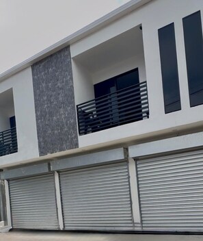 تفاصيل الفندق من الخارج