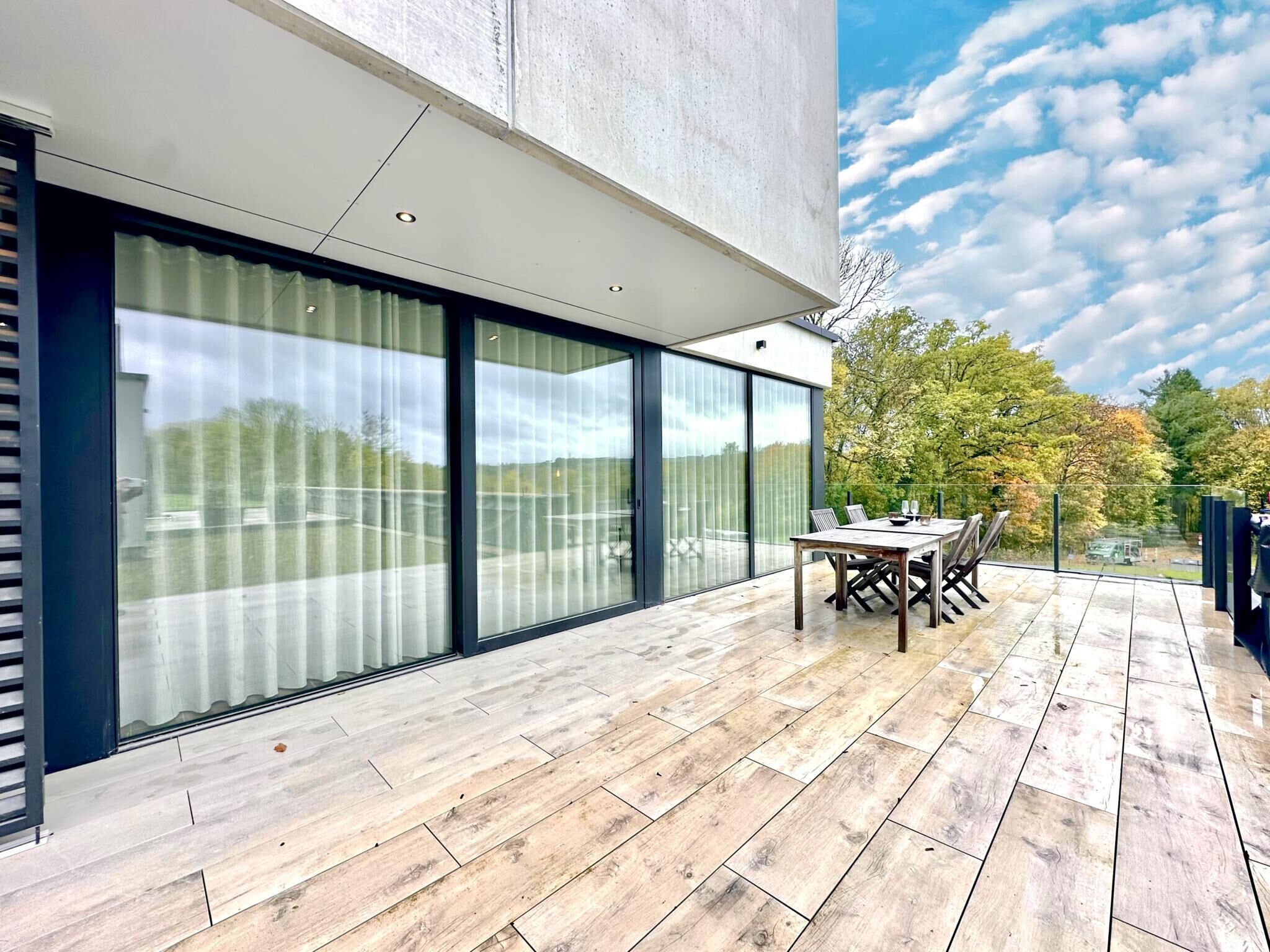 تناول الطعام بالخارج