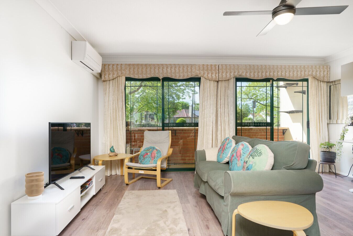 تلفزيون، مكتب