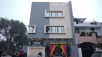 Fachada da propriedade