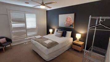 4 bedrooms, iron/ironing board, travel crib, free WiFi